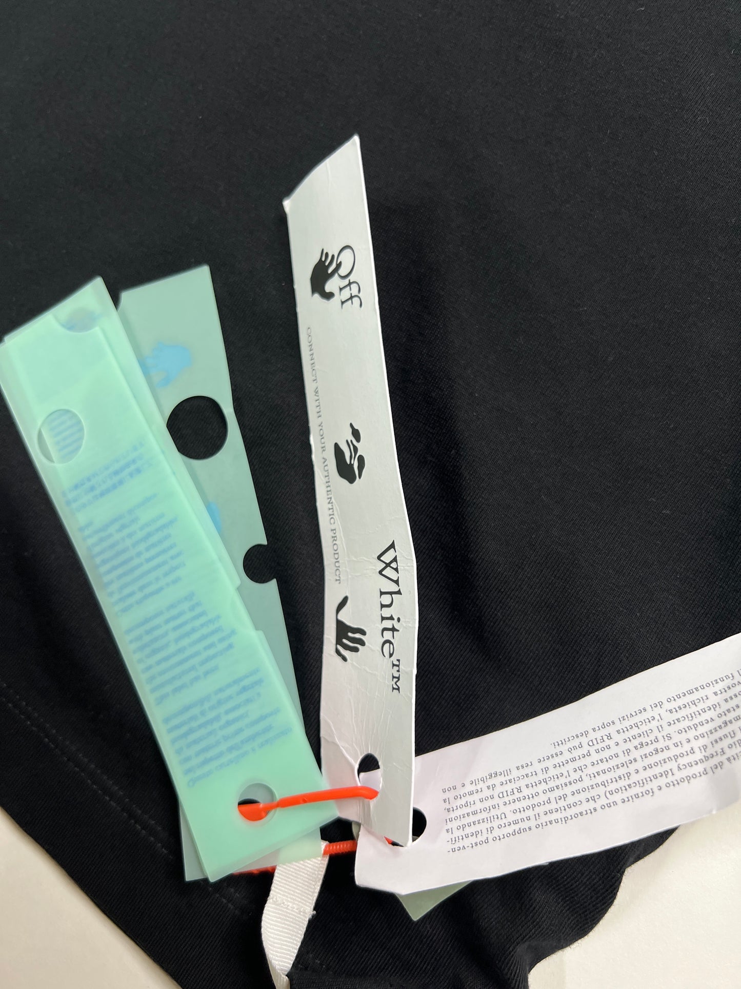 OFF WHITE TEE SZ. M